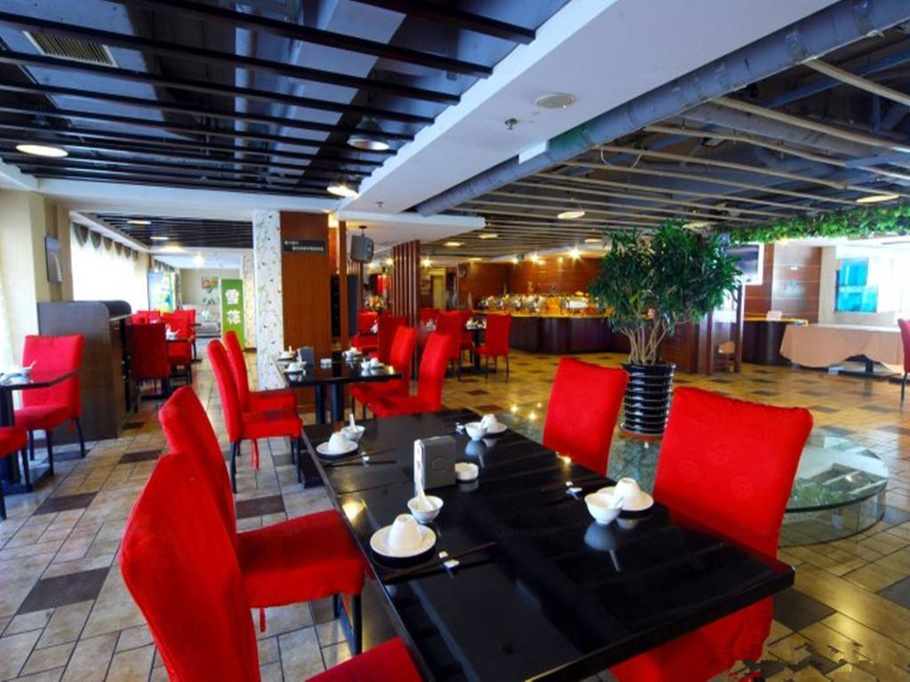 Tangyin Hotel Далянь Екстер'єр фото